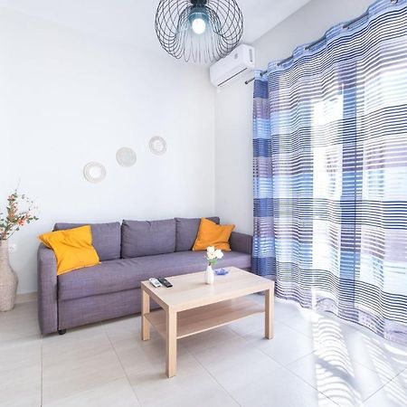 Bright Apartment In بيرايوس المظهر الخارجي الصورة